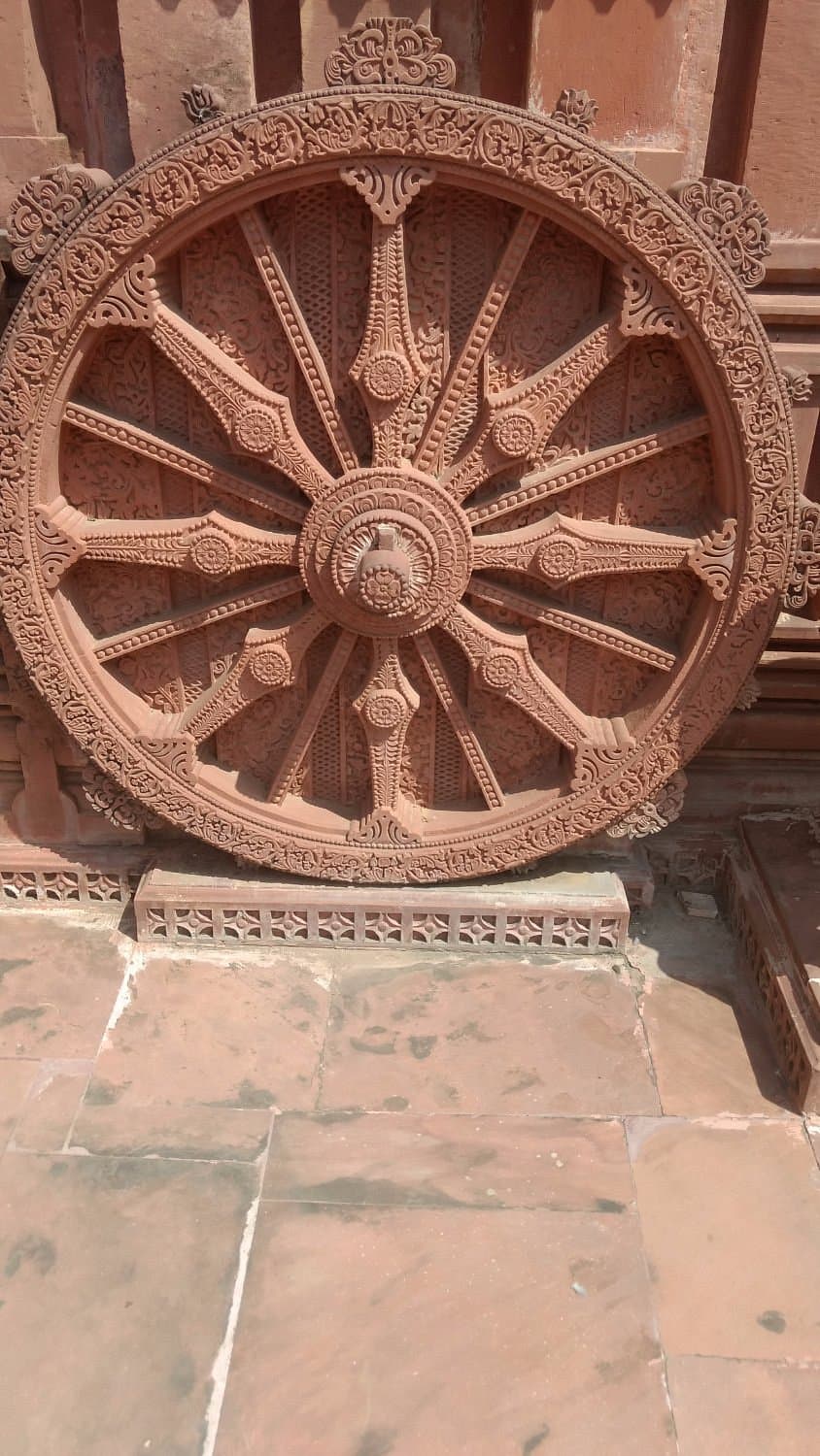 Sun Temple gallery 3